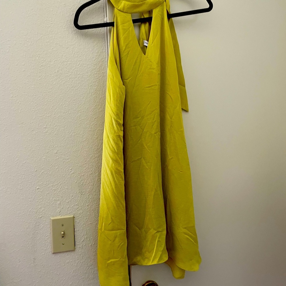 🔥 NWT Silky "citron" halter mini dress